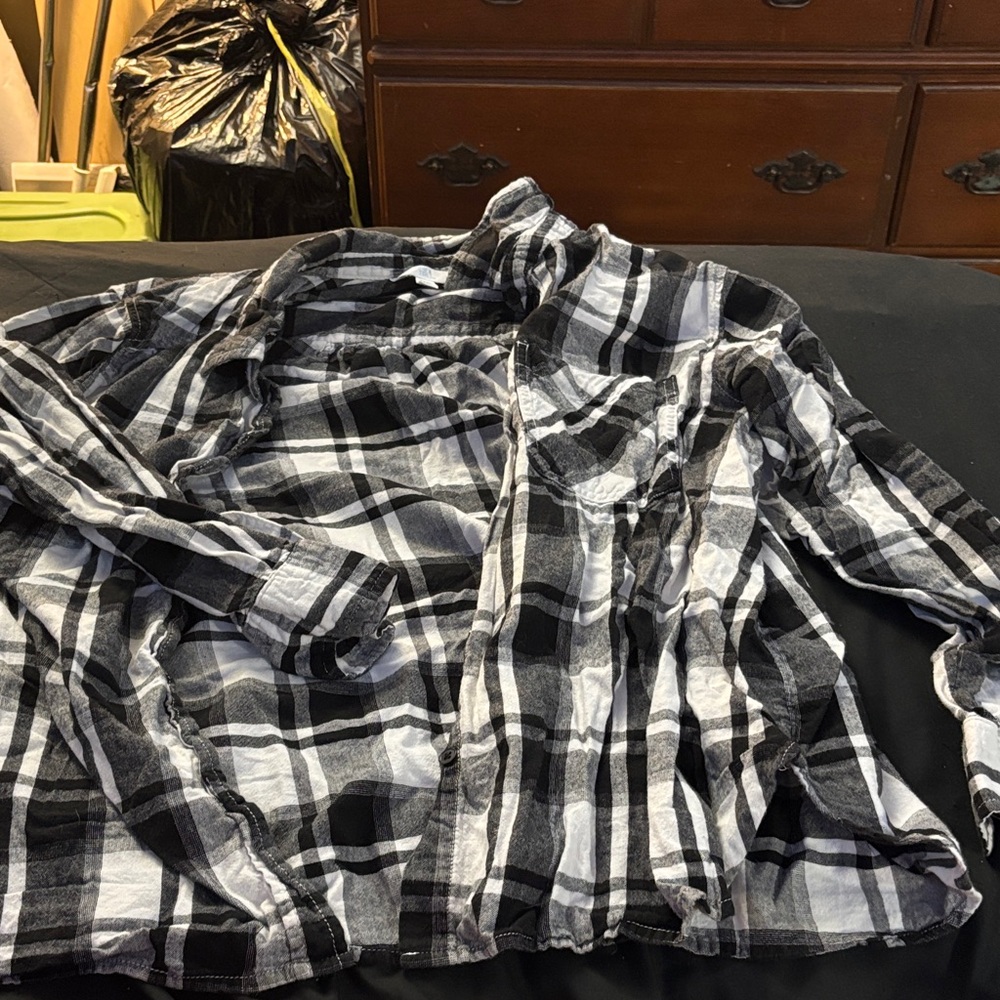 Women's Black and White Plaid Shirt